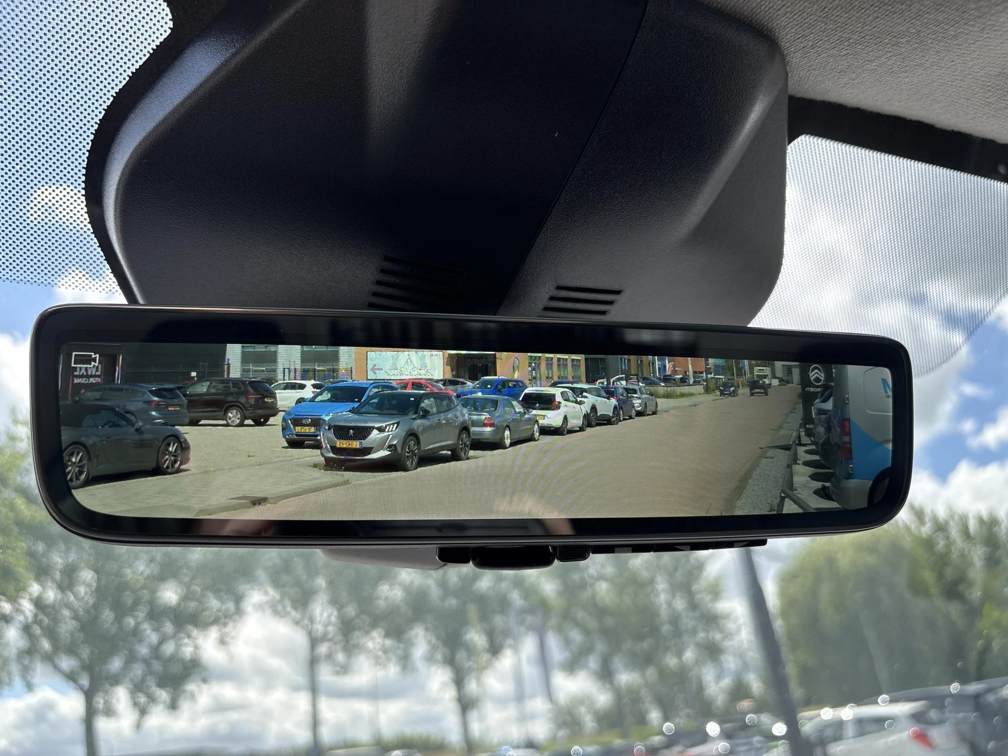 Hoofdafbeelding Peugeot e-Expert