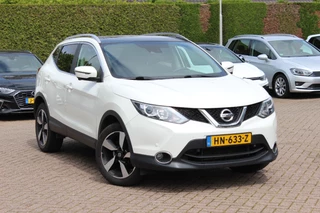 Nissan QASHQAI 1.2 Connect Edition / Trekhaak / 360Camera / Panoramadak / Keyless / Navigatie / 17'' / DAB / Cruise Control /