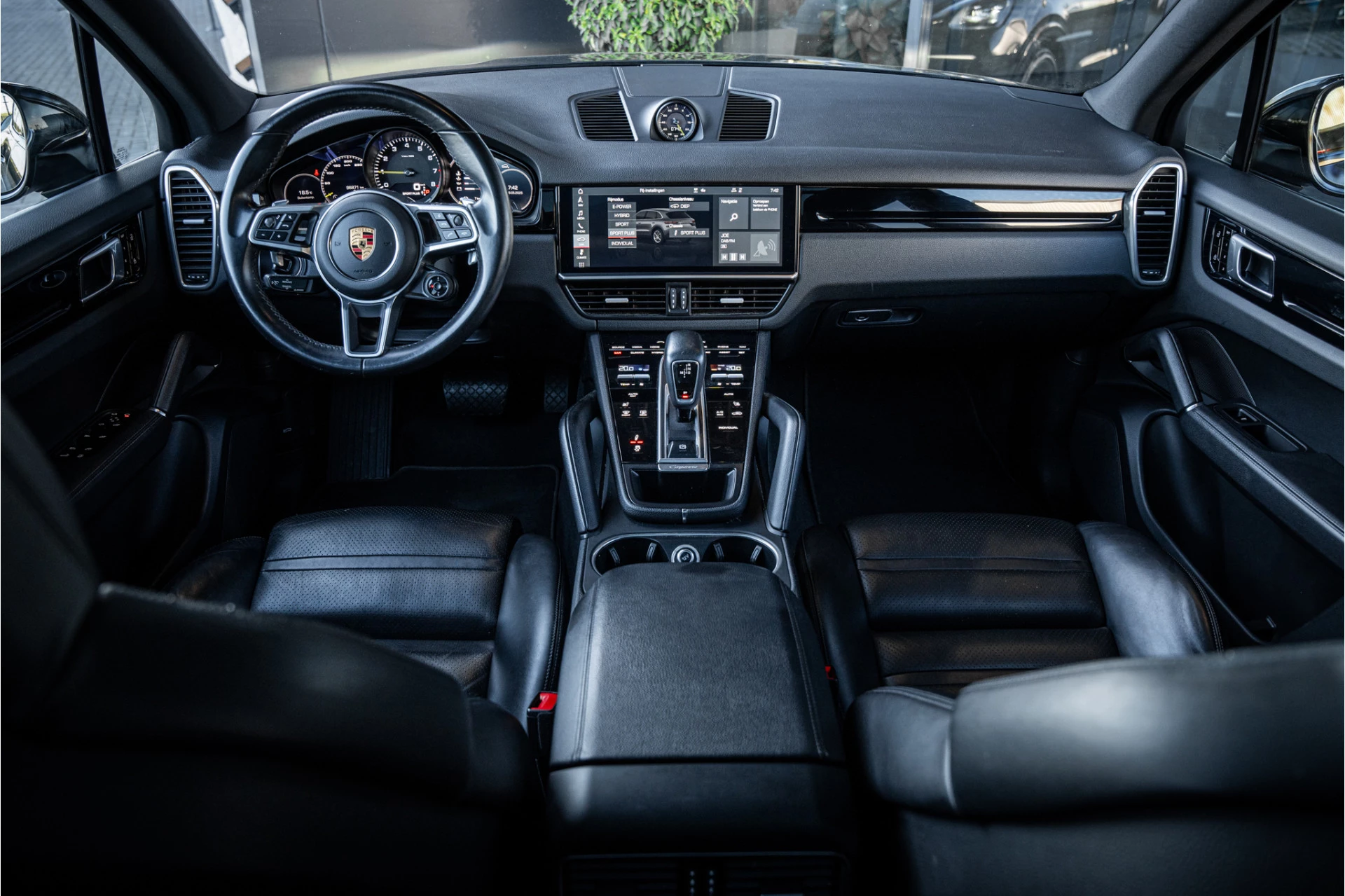 Hoofdafbeelding Porsche Cayenne