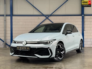 Hoofdafbeelding Volkswagen Golf Volkswagen Golf 1.5 eTSI R-Line Edition Pano