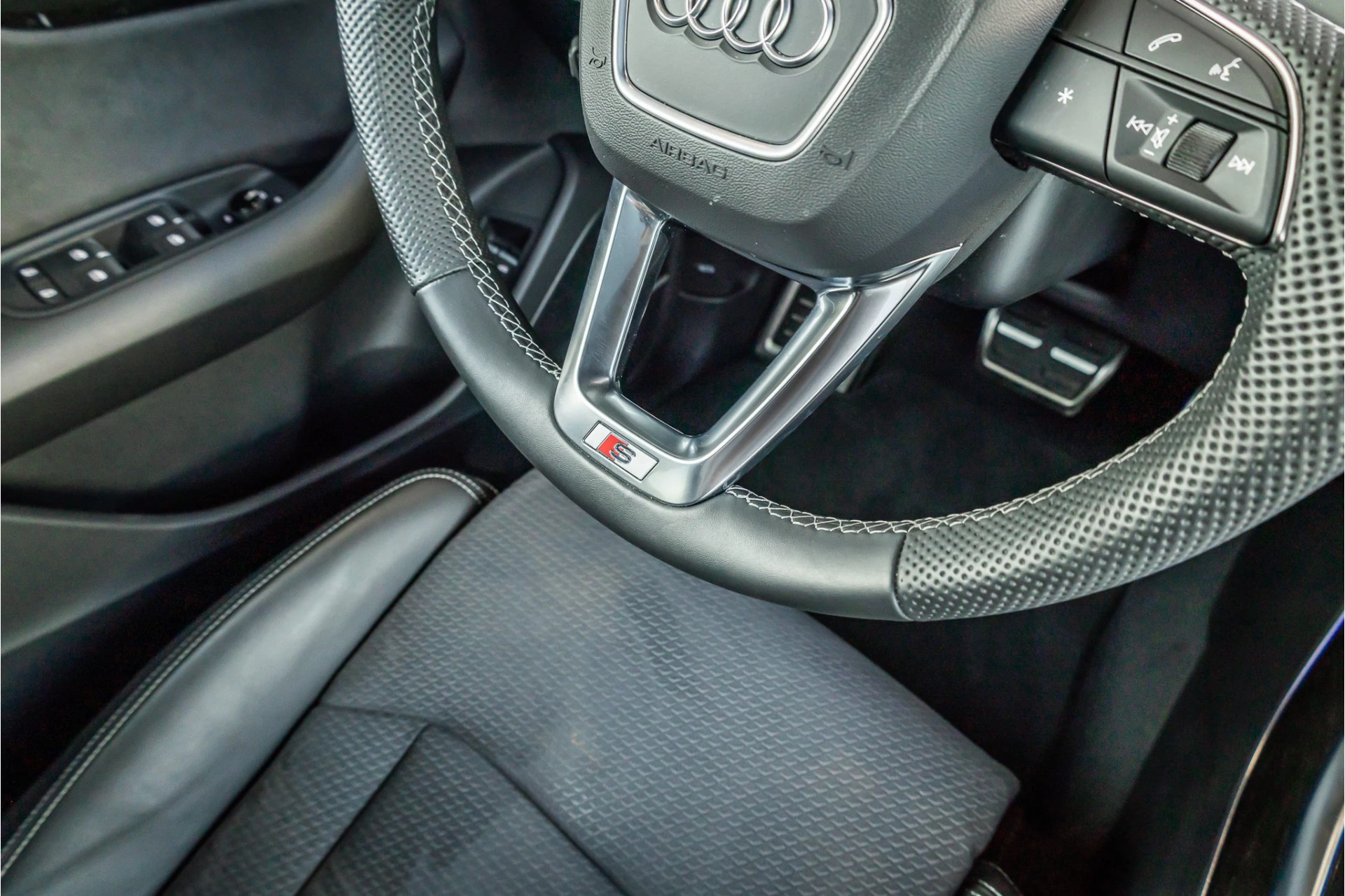 Hoofdafbeelding Audi Q8