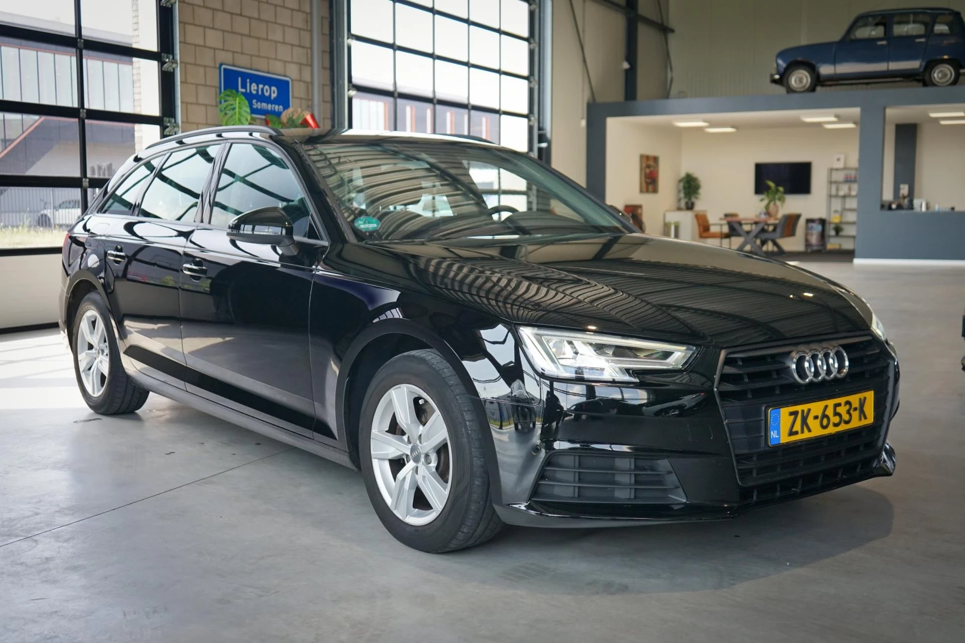 Hoofdafbeelding Audi A4