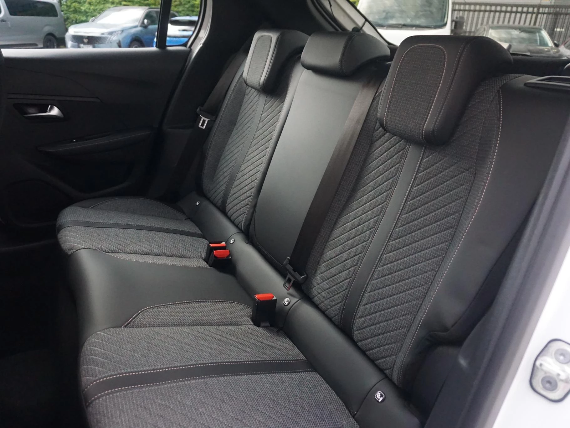 Hoofdafbeelding Peugeot e-208