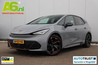 Hoofdafbeelding CUPRA Born CUPRA Born Performance One 62 kWh All-Season Banden Carplay Android Navigatie Achteruitrijcamera Sfeerverlichting