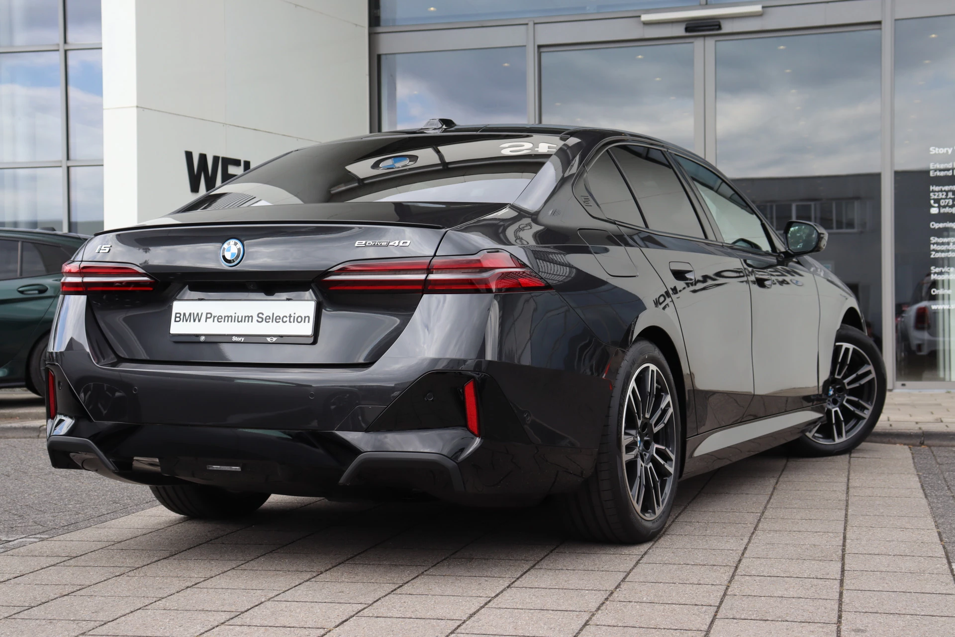 Hoofdafbeelding BMW i5
