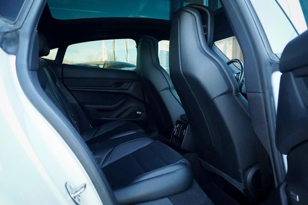 Hoofdafbeelding Porsche Taycan