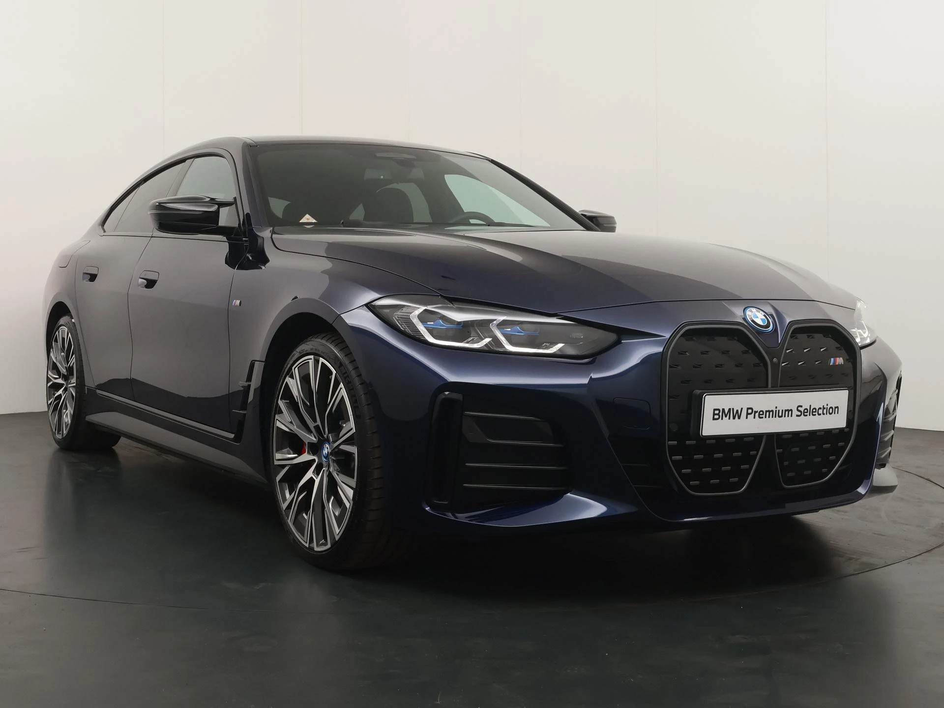 Hoofdafbeelding BMW i4