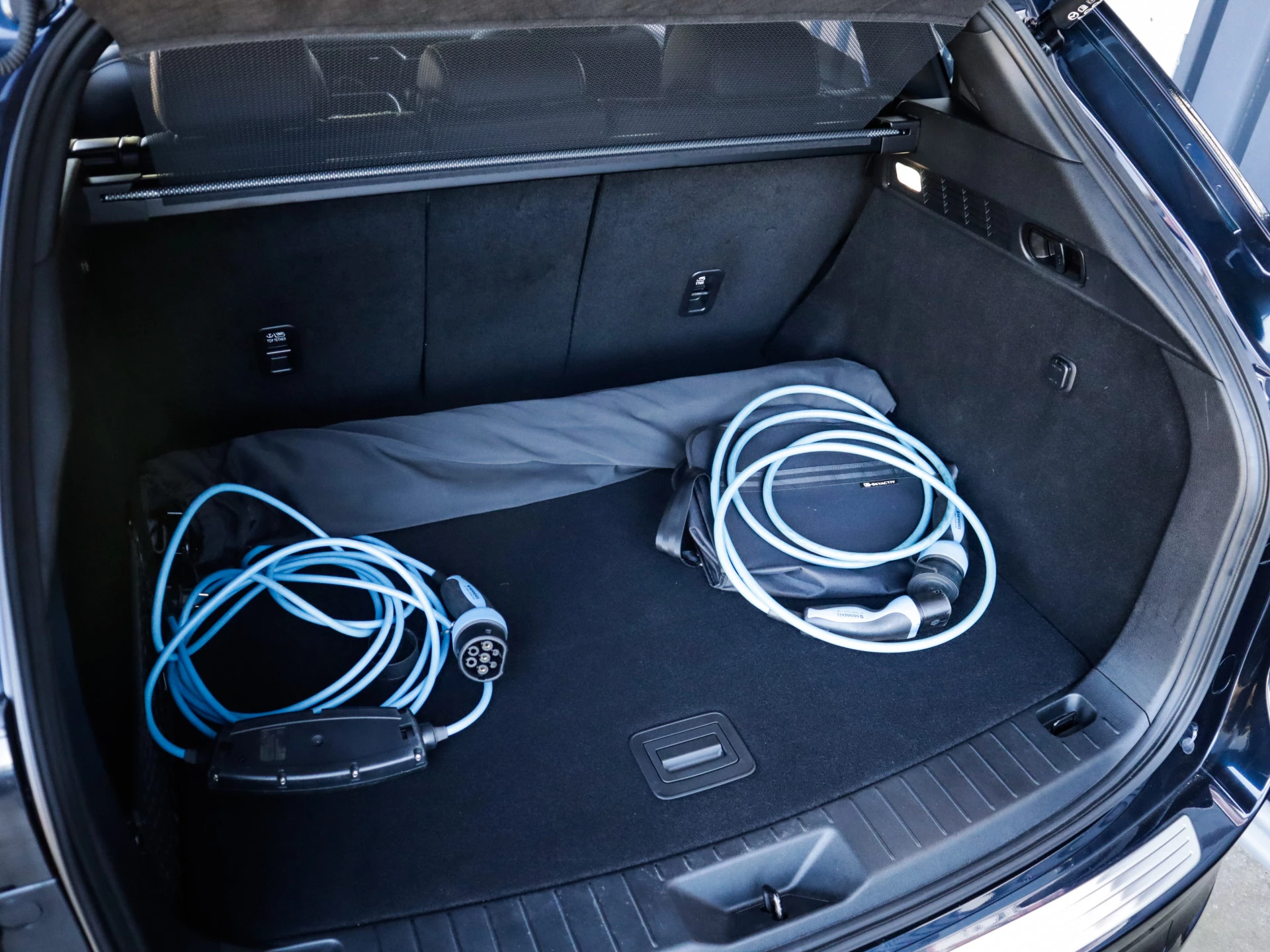 Hoofdafbeelding Mazda CX-60