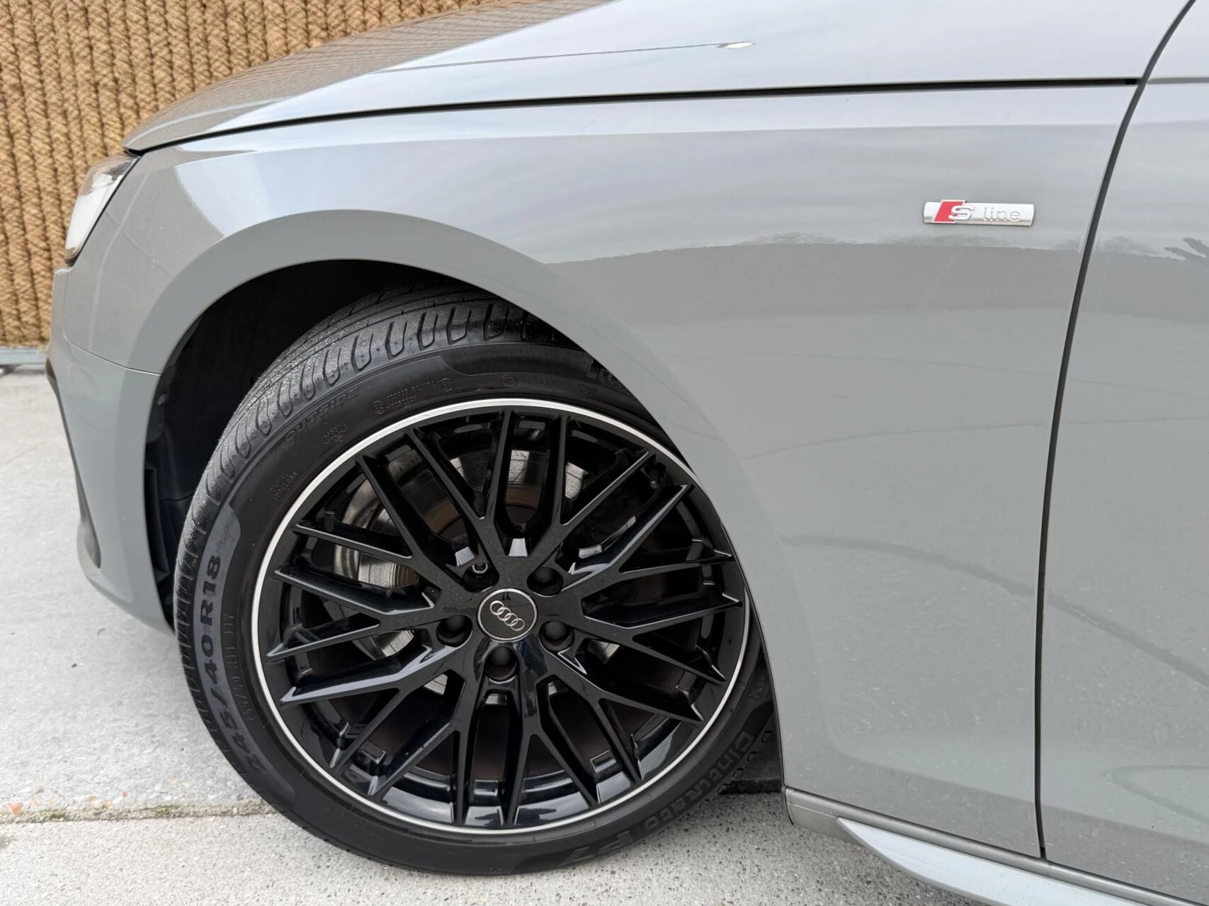 Hoofdafbeelding Audi A4