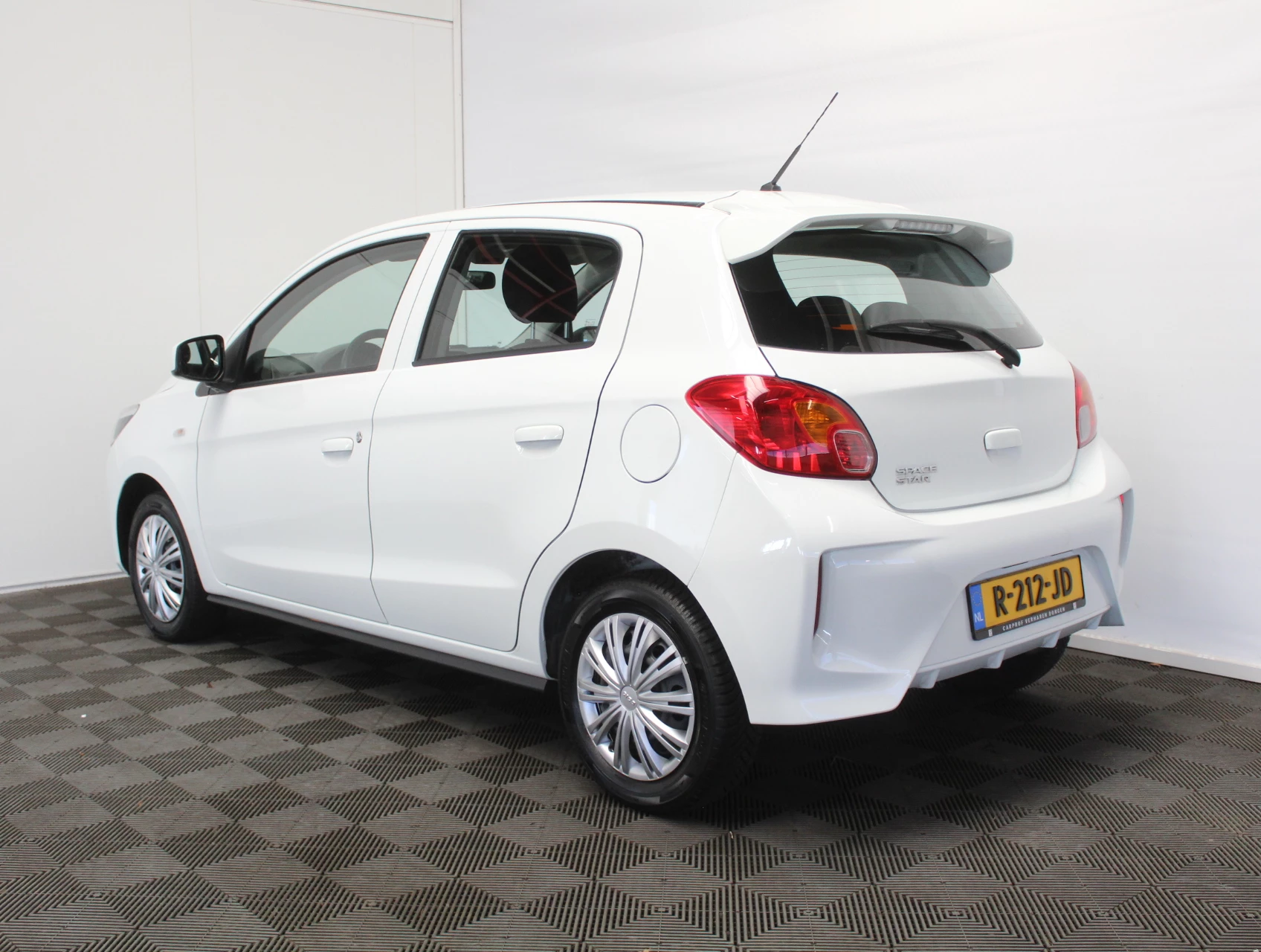 Hoofdafbeelding Mitsubishi Space Star