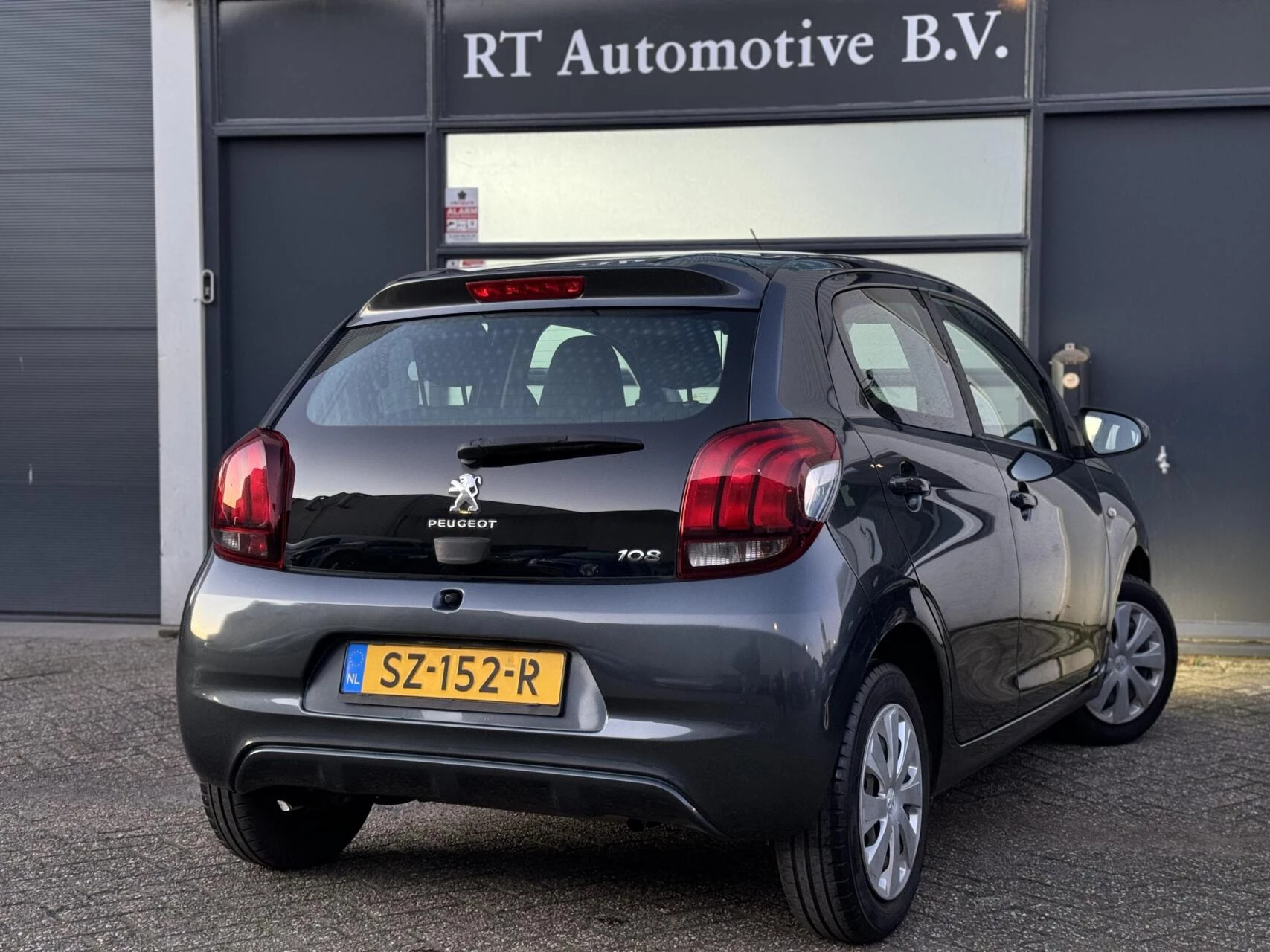 Hoofdafbeelding Peugeot 108