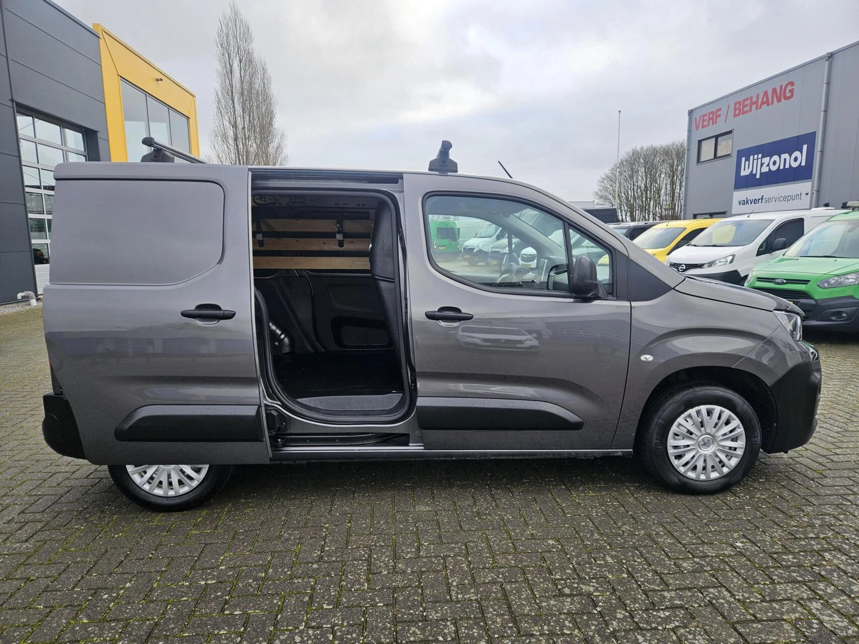 Hoofdafbeelding Peugeot Partner