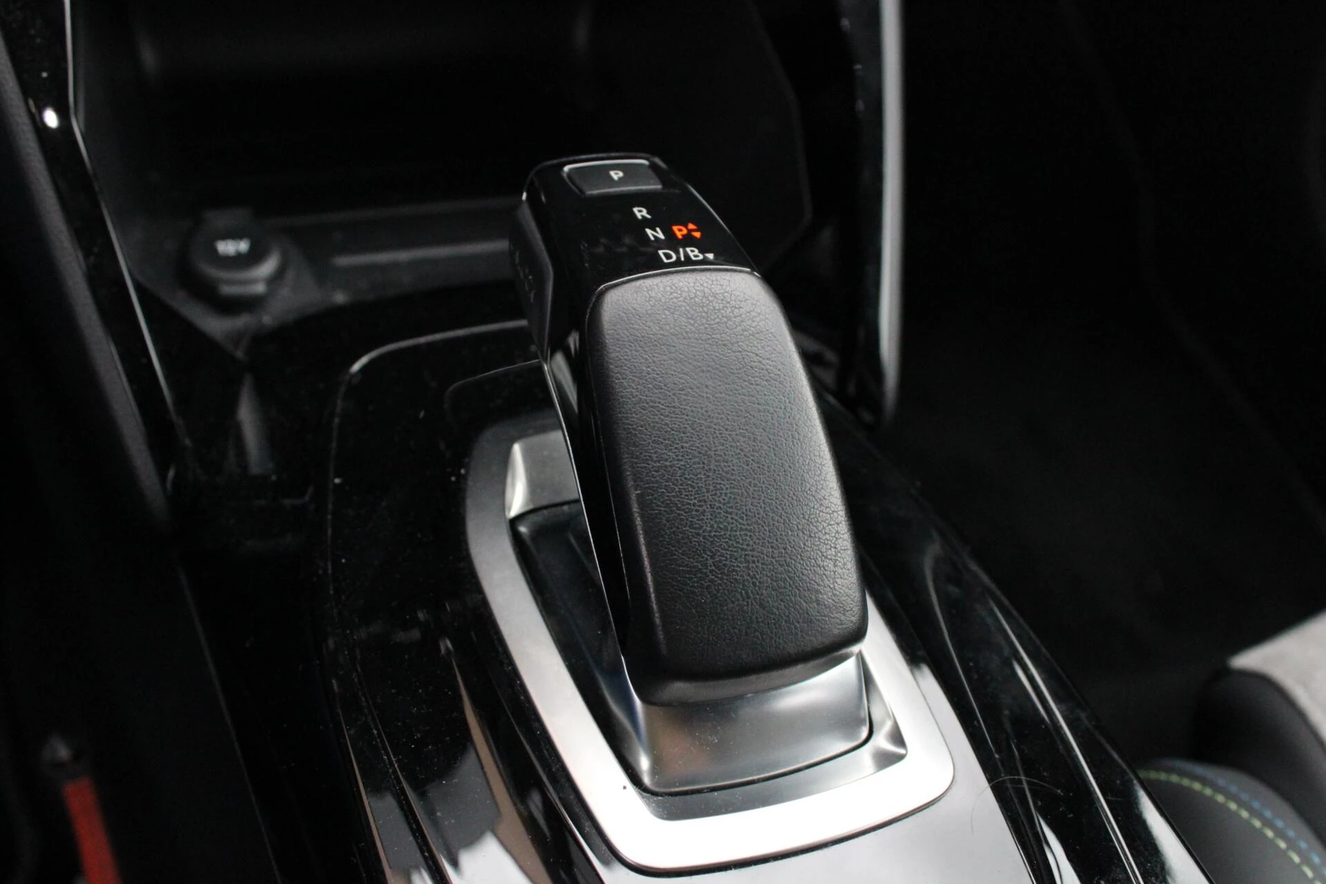 Hoofdafbeelding Peugeot e-208
