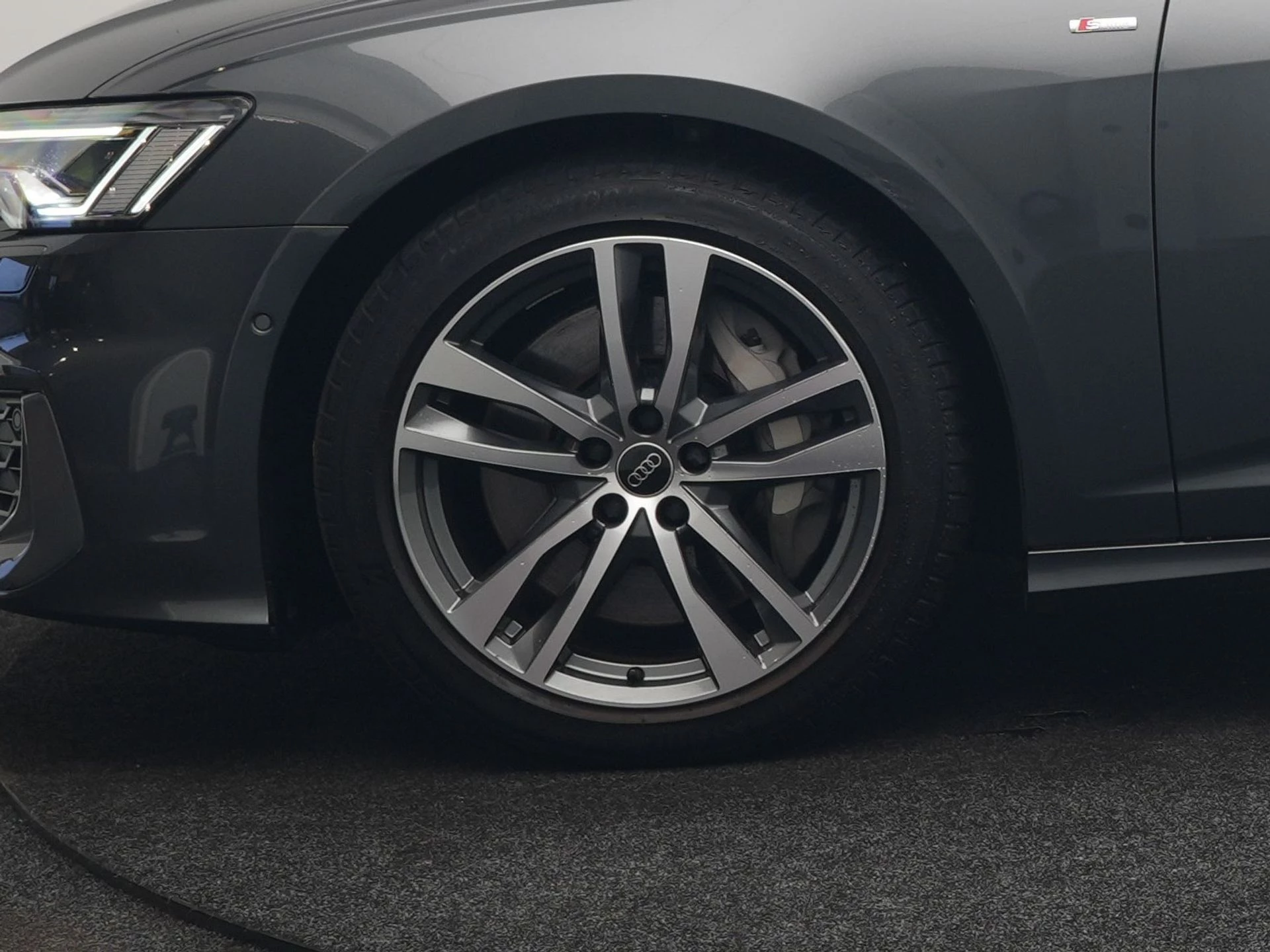 Hoofdafbeelding Audi A6