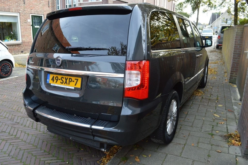 Hoofdafbeelding Lancia Voyager