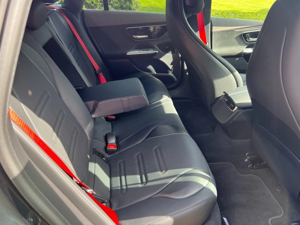 Hoofdafbeelding Mercedes-Benz EQE