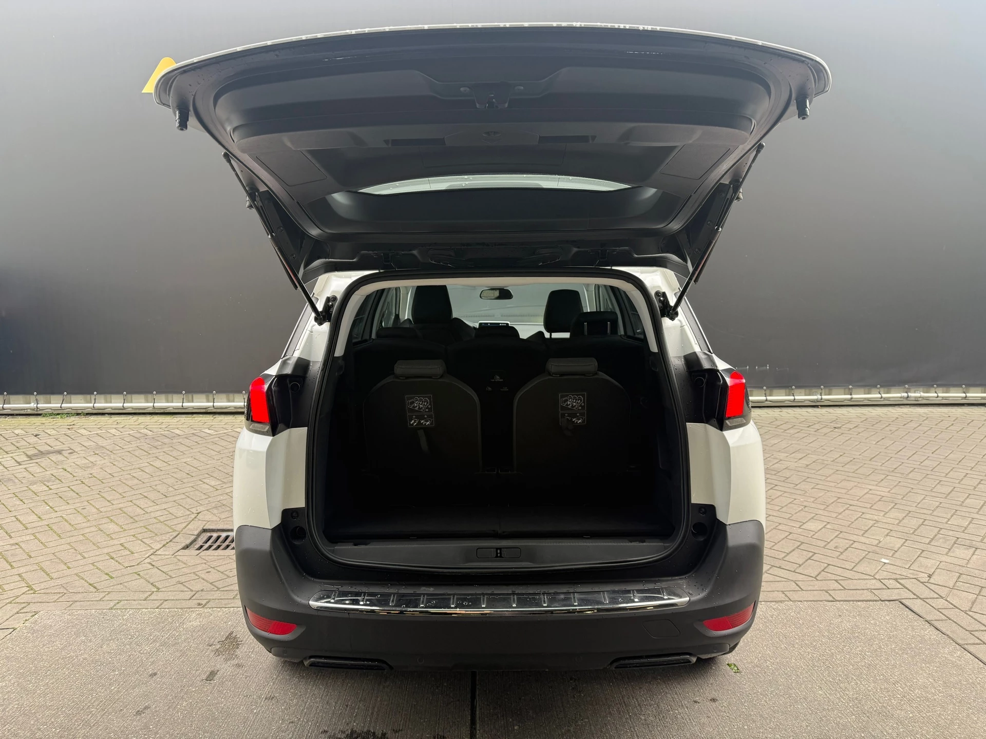 Hoofdafbeelding Peugeot 5008