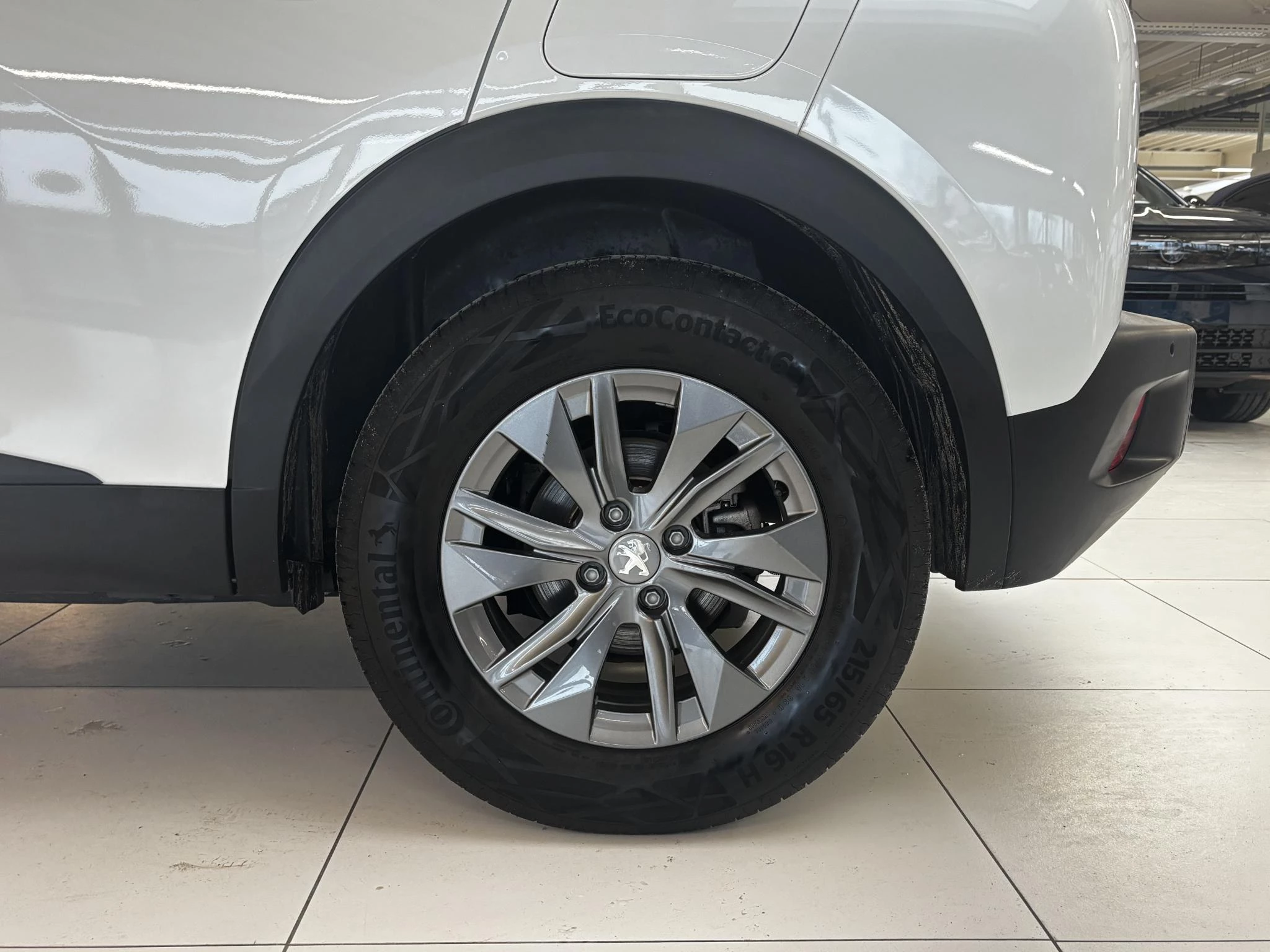 Hoofdafbeelding Peugeot e-2008