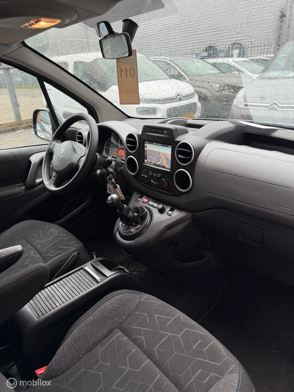 Hoofdafbeelding Peugeot Partner