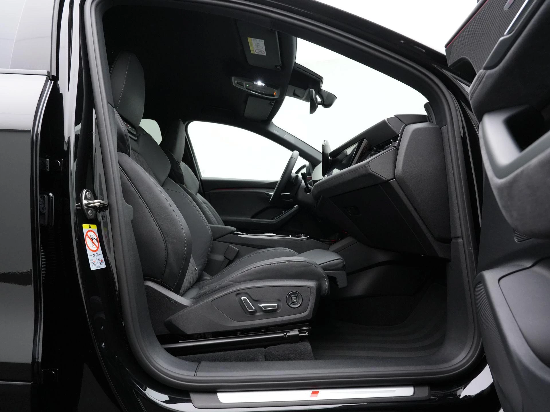 Hoofdafbeelding Audi SQ6 e-tron