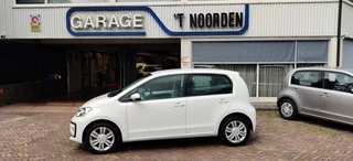 Volkswagen up! Up 1.0 High Line 5 deurs , ECC , PDC achter