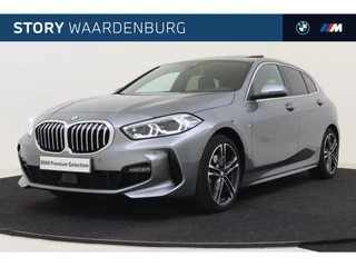 BMW 1 Serie 118i High Executive M Sport Automaat / Panoramadak / Sportstoelen / Active Cruise Control / Adaptieve LED / Head-Up / Comfort Access