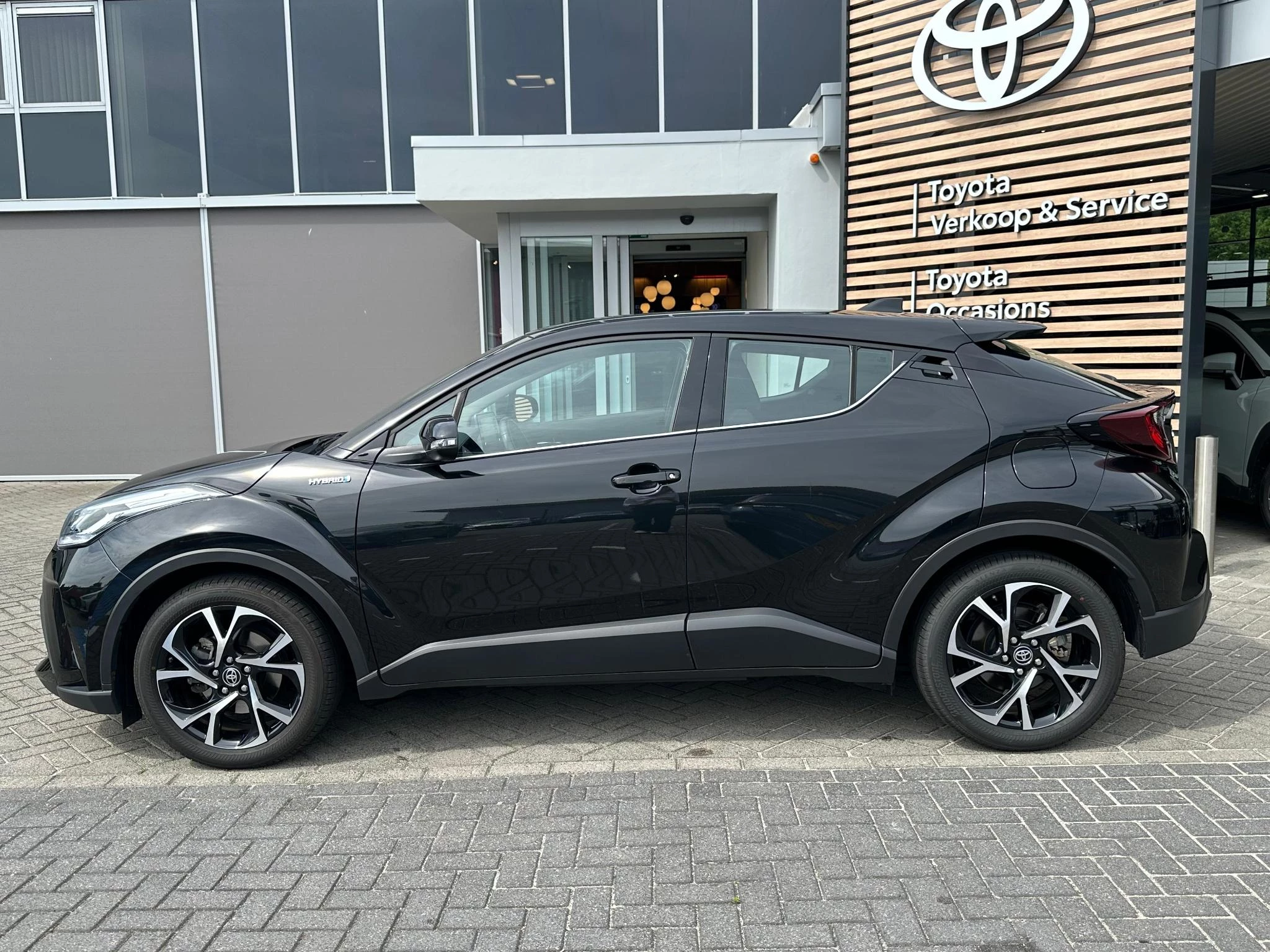 Hoofdafbeelding Toyota C-HR