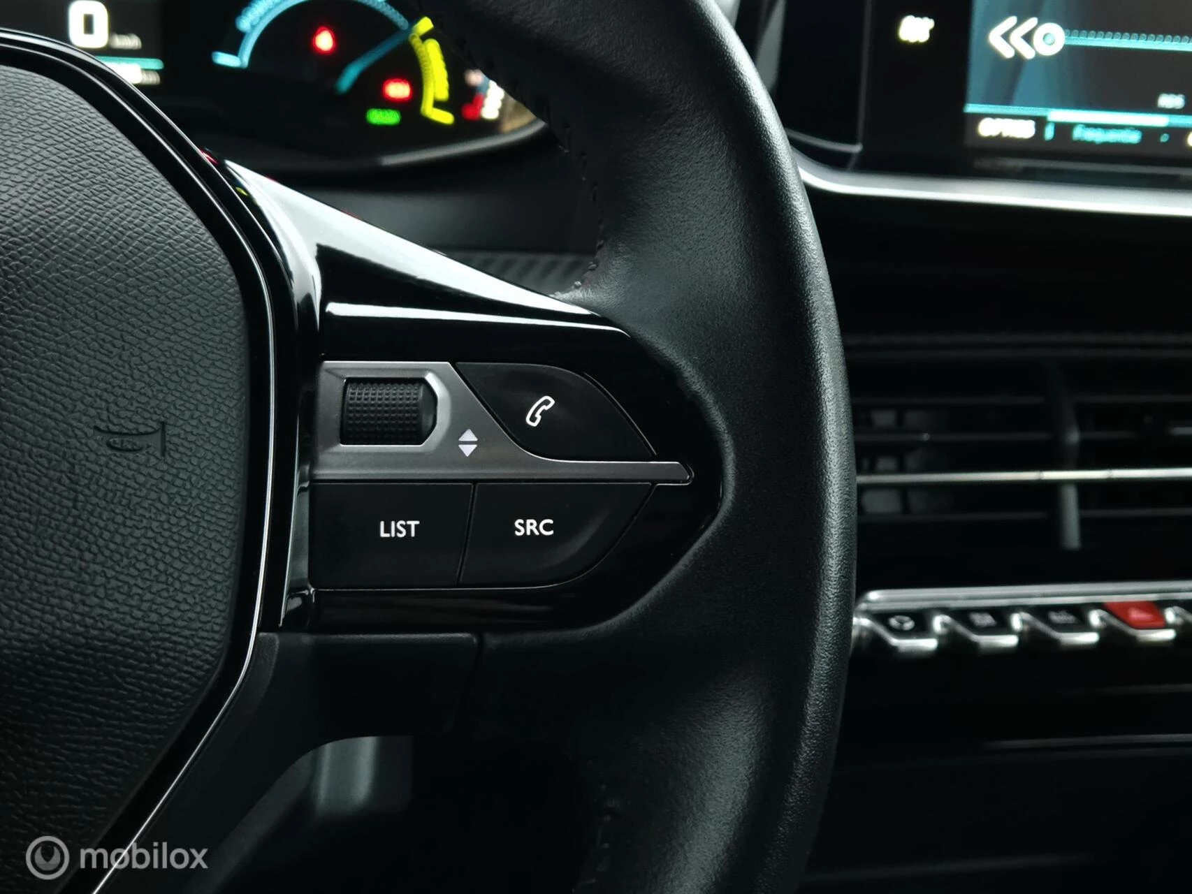 Hoofdafbeelding Peugeot e-208