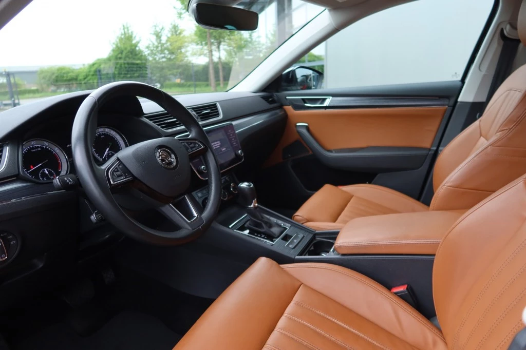 Hoofdafbeelding Škoda Superb