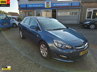 Hoofdafbeelding Opel Astra Opel Astra 1.4 Turbo Business RADIO-CD/CLIMATE/CRUISE/NAVI/ELEC.RAMEN V+A/PDC/TREKHAAK