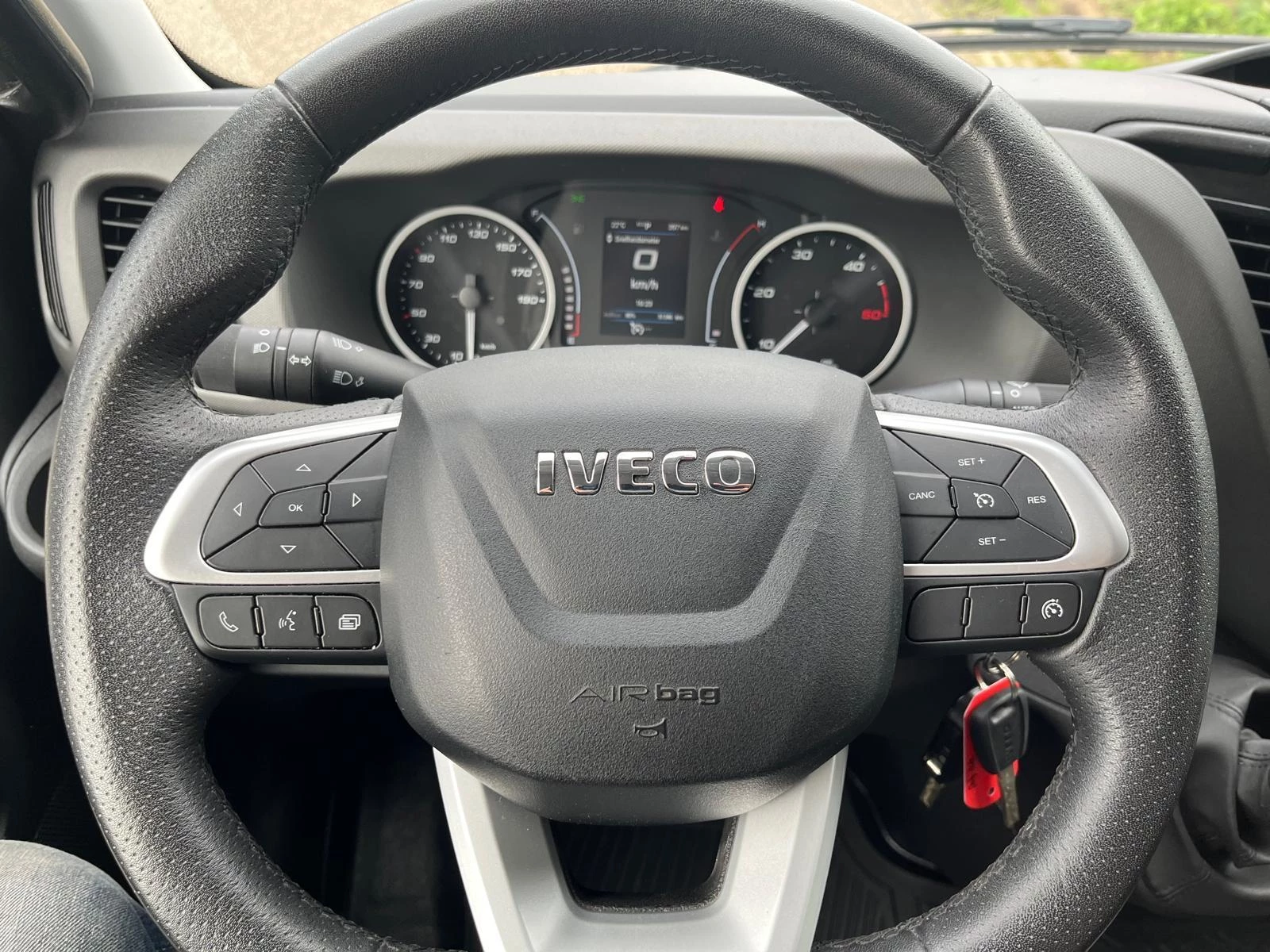 Hoofdafbeelding Iveco 35S18