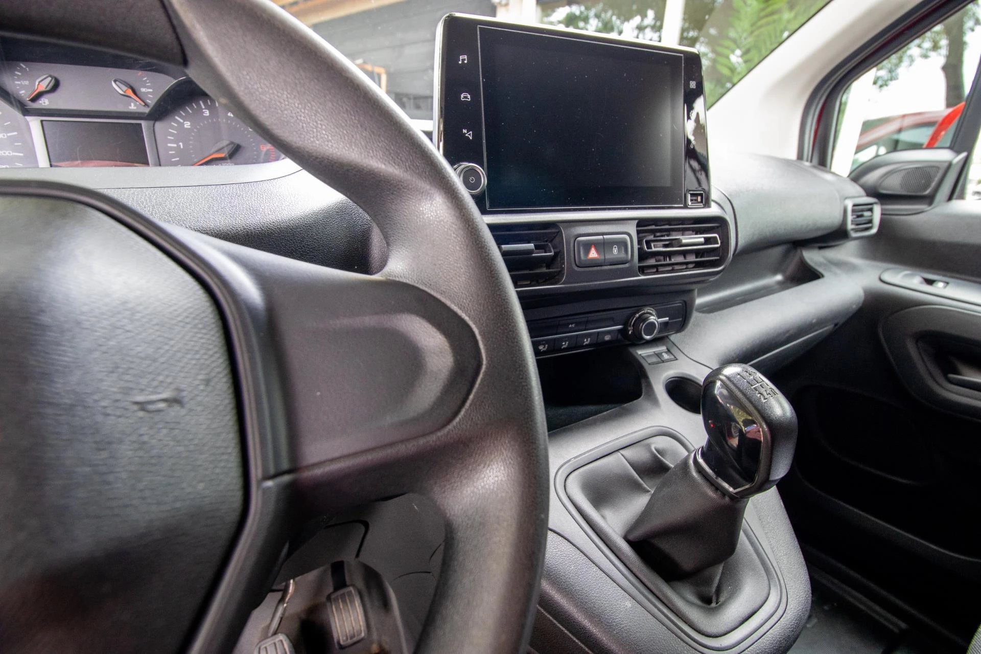Hoofdafbeelding Peugeot Partner