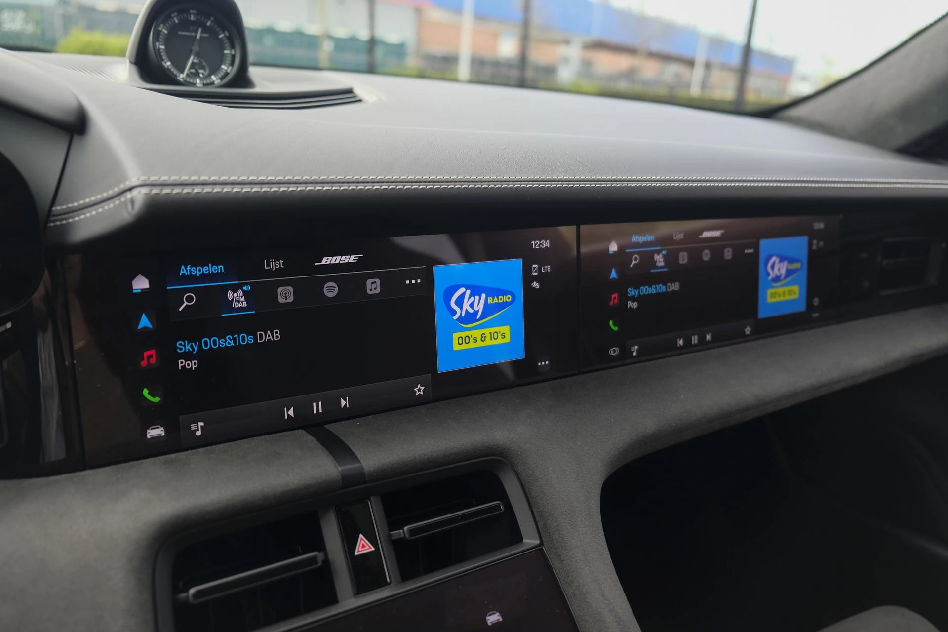 Hoofdafbeelding Porsche Taycan