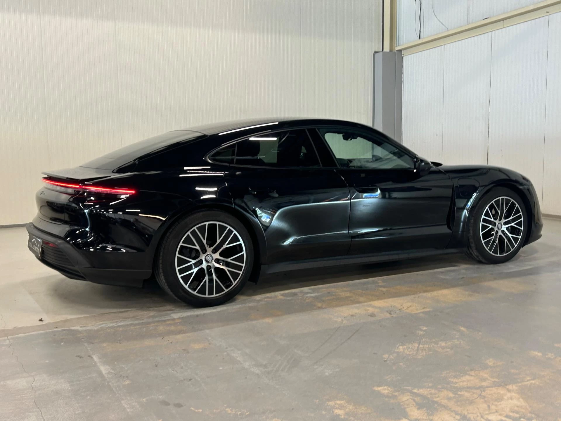 Hoofdafbeelding Porsche Taycan