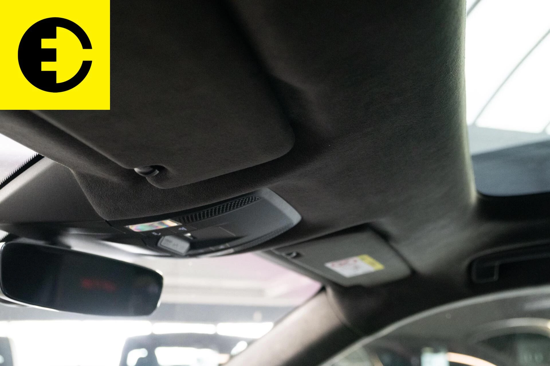 Hoofdafbeelding Porsche Taycan