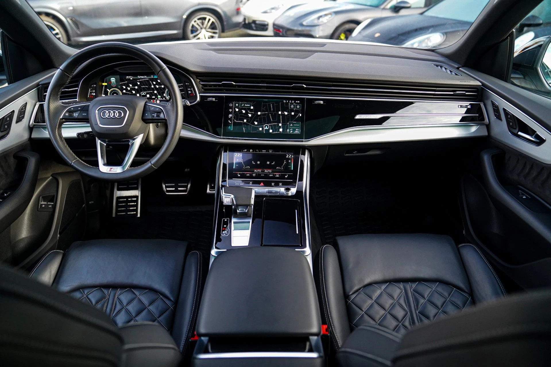 Hoofdafbeelding Audi Q8