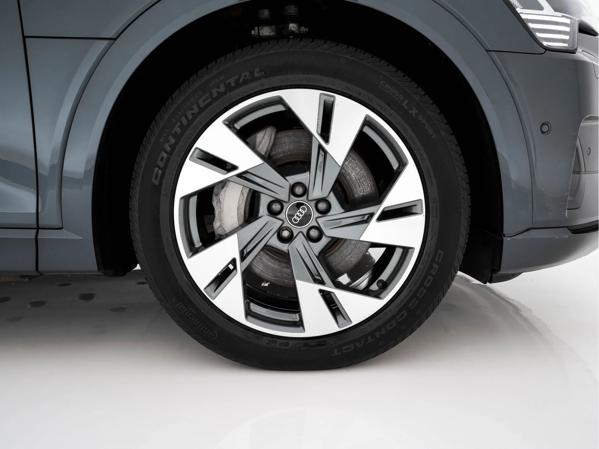 Hoofdafbeelding Audi e-tron