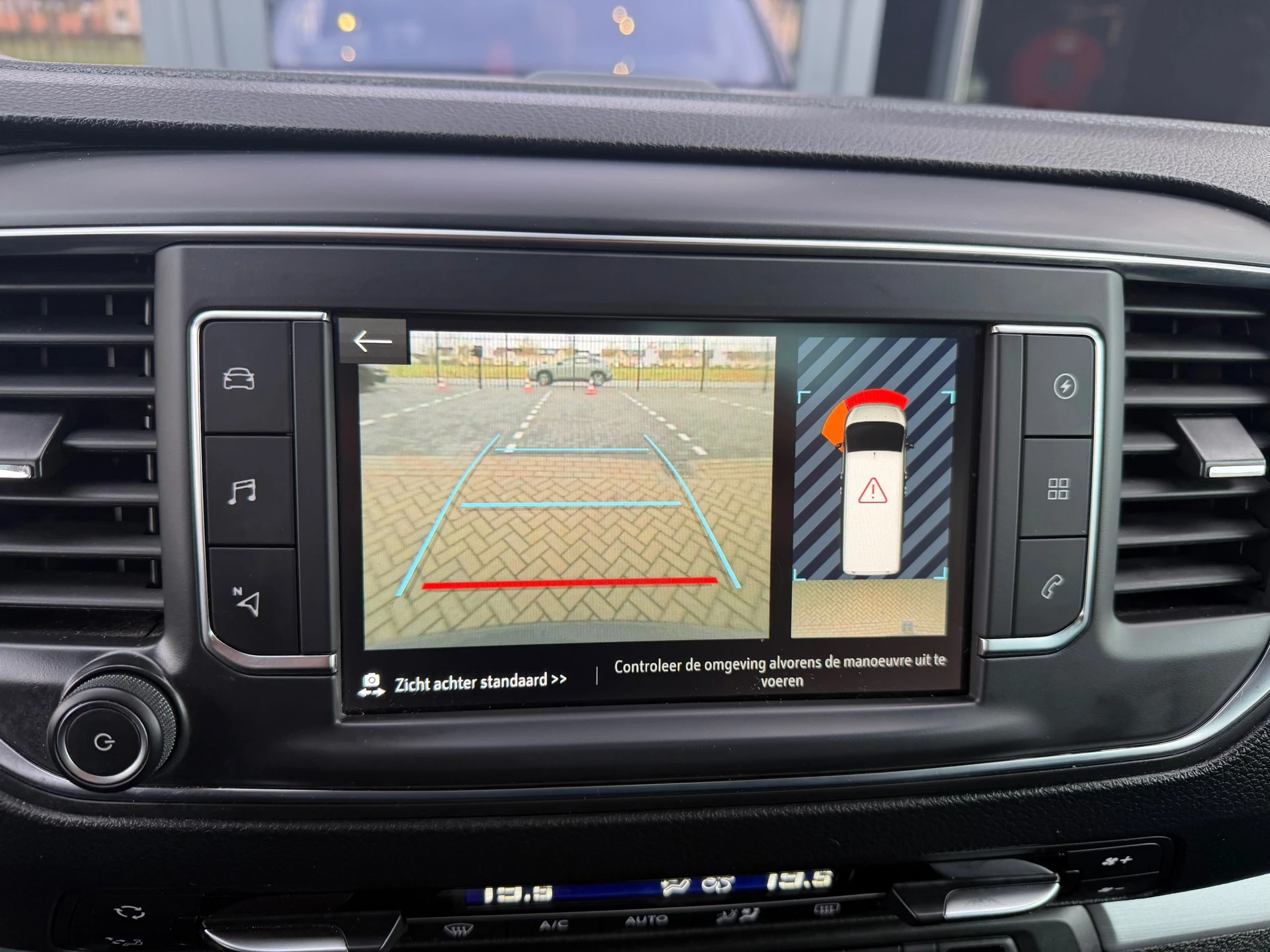 Hoofdafbeelding Opel Zafira e-Life