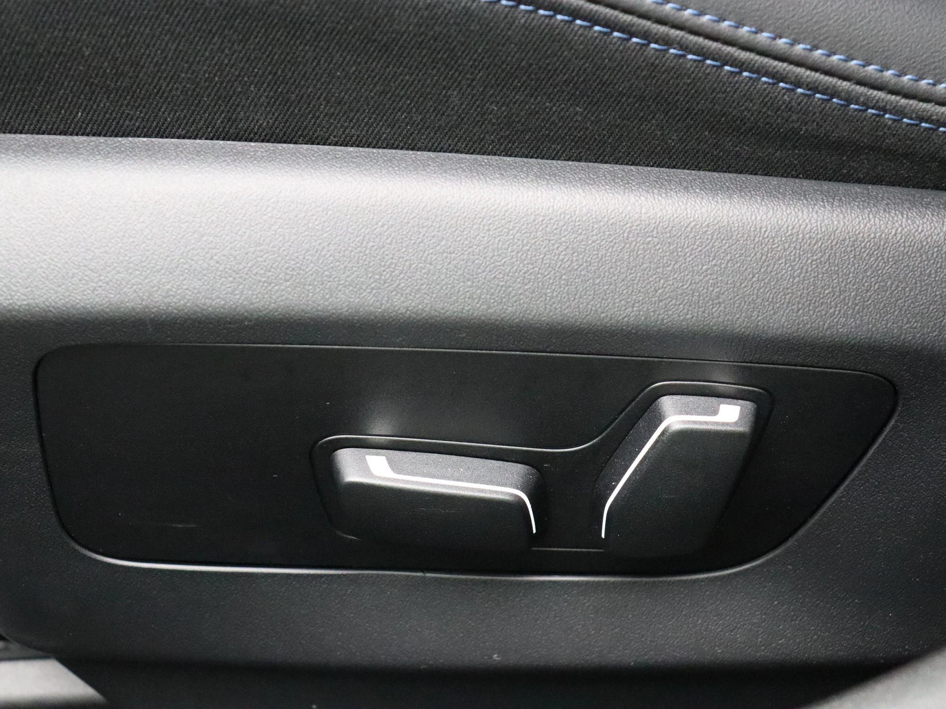 Hoofdafbeelding BMW i5