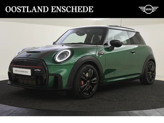 MINI Cooper Hatchback John Works Automaat / Panoramadak / JCW Pro uitlaat / Adaptief onderstel / Achteruitrijcamera / Stoelverwarming / Active Cruise Control / LED / Head-Up / Park Assistant