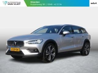 Hoofdafbeelding Volvo V60 Volvo V60 Cross Country 2.0 B5 AWD  Pro | Leder | Adapt. Cruise | CarPlay | Navi | Clima | Elek. stoelen + geheugen | 19'' LM | Camera