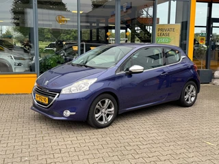 Peugeot 208 1.6 VTI 120 pk Allure - slechts 53.000 km !! - Navi - parkeer sensoren