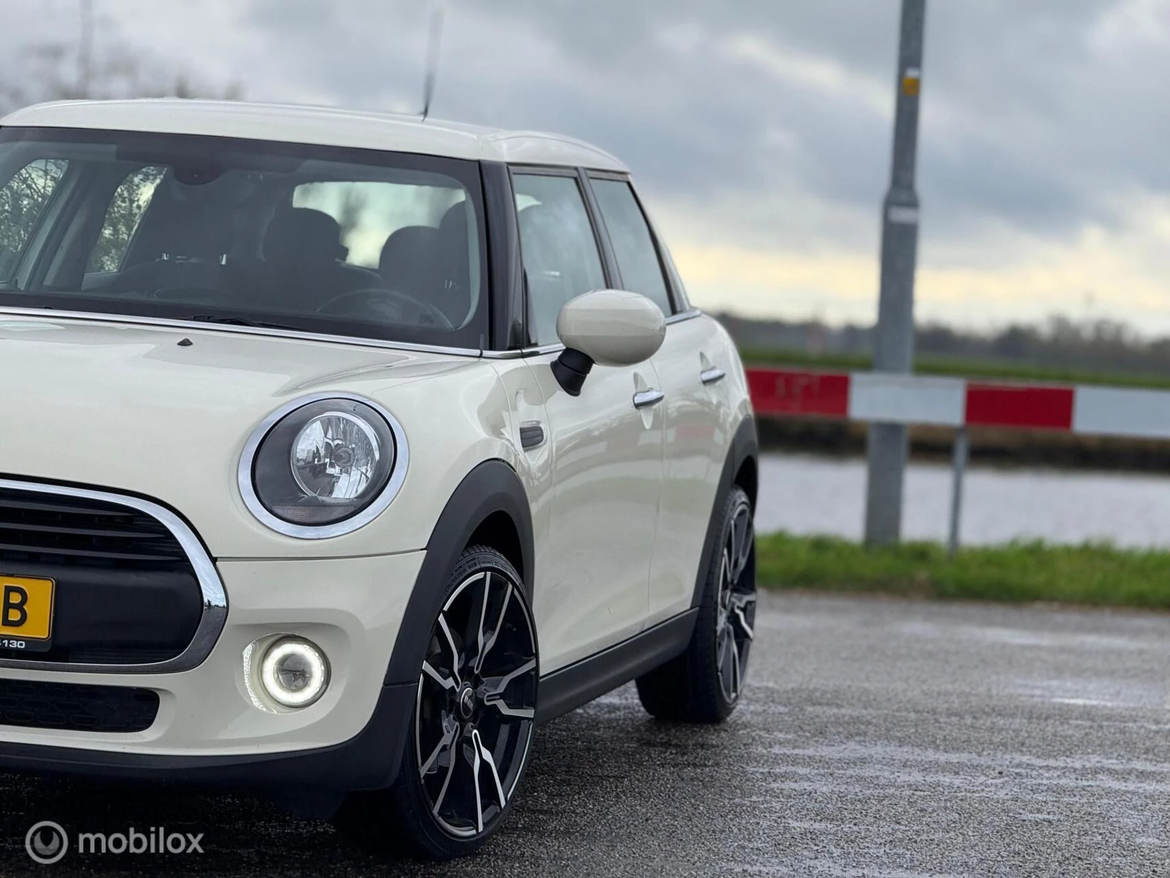 Hoofdafbeelding MINI One