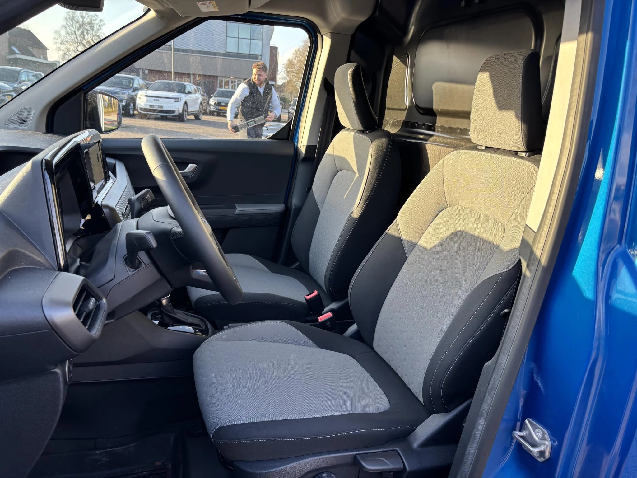 Hoofdafbeelding Ford Transit Courier