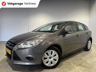 Ford Focus 1.0 EcoBoost Trend Trekhaak | Airco | Elektrische ramen | buitenspiegels elektrisch verstelbaar | Lederen stuurwiel | NL auto | zeer zuinig!