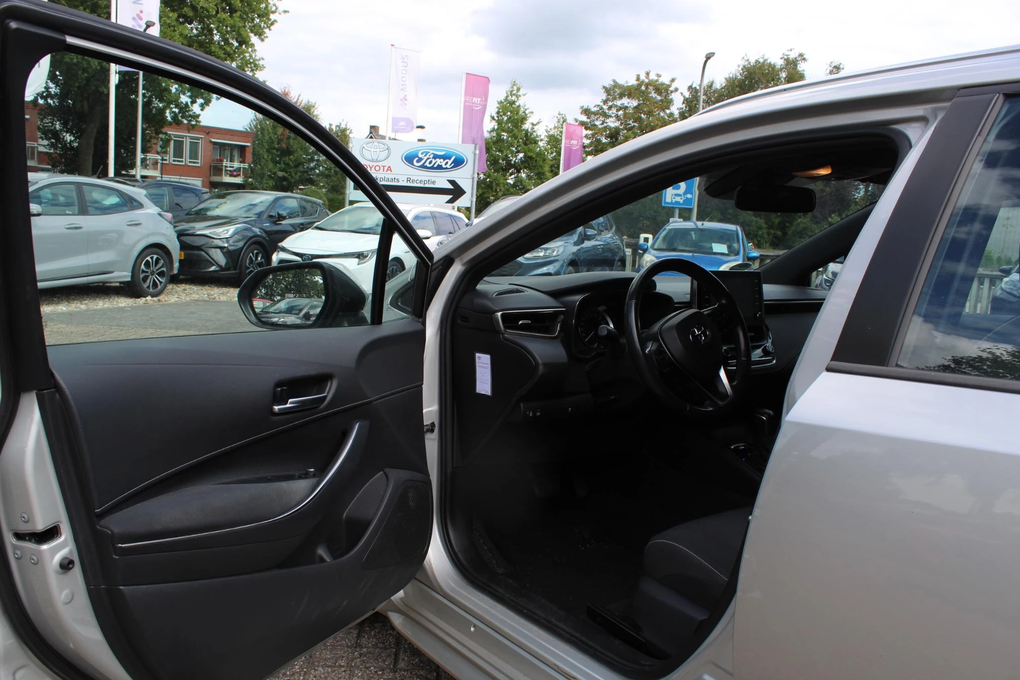 Hoofdafbeelding Toyota Corolla Touring Sports