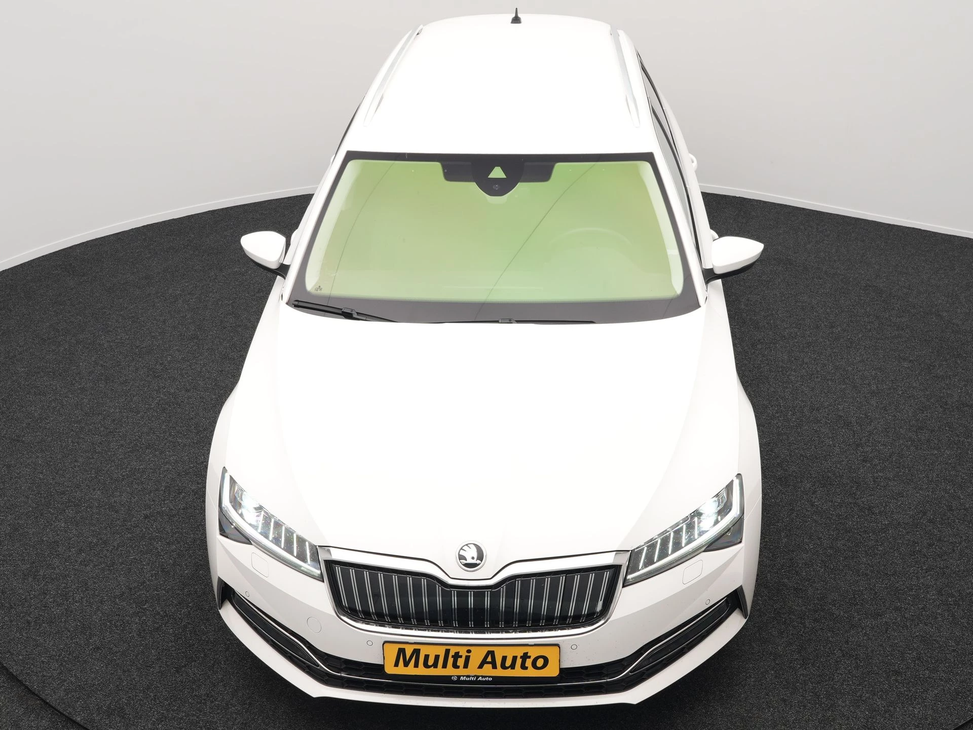 Hoofdafbeelding Škoda Superb