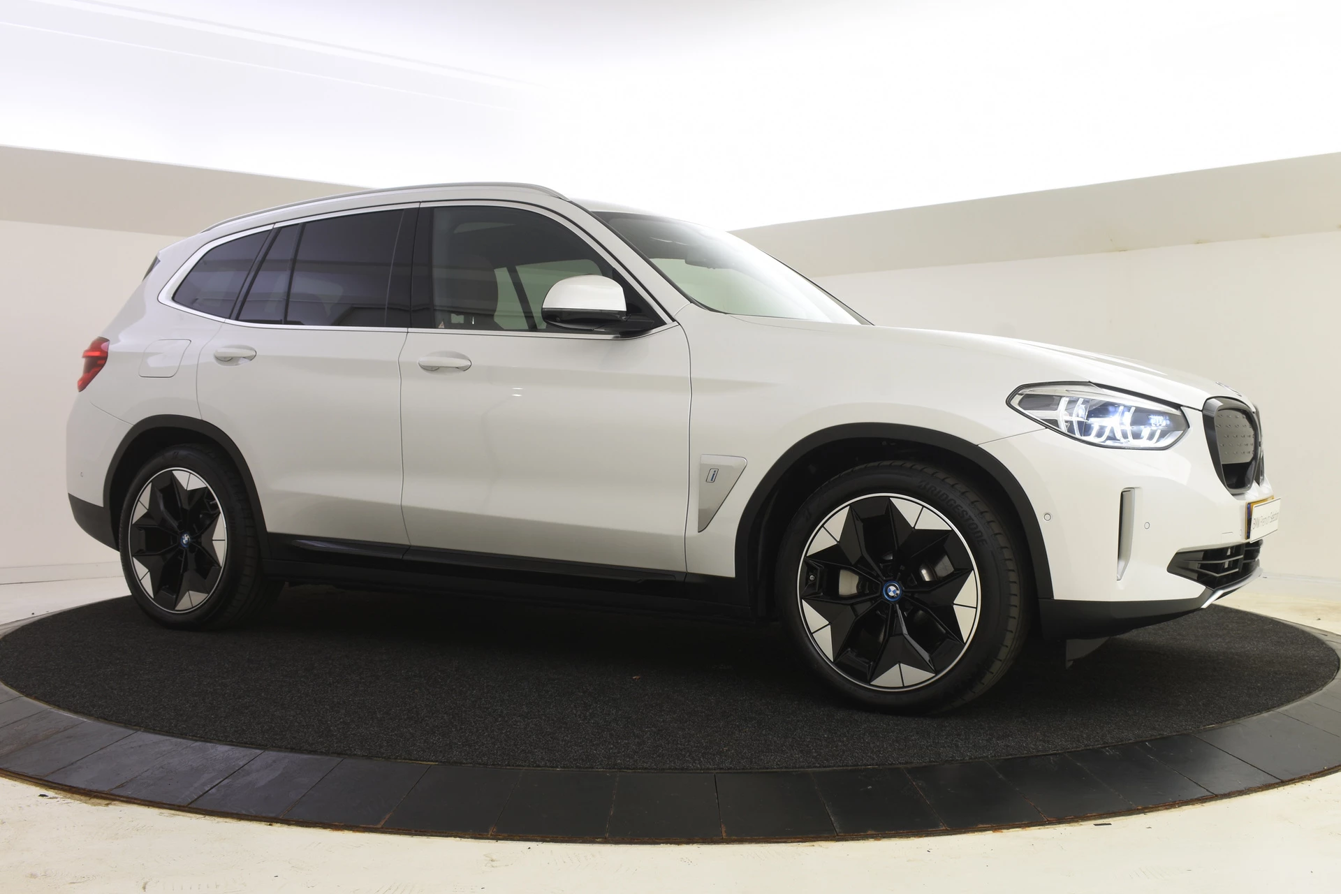 Hoofdafbeelding BMW iX3