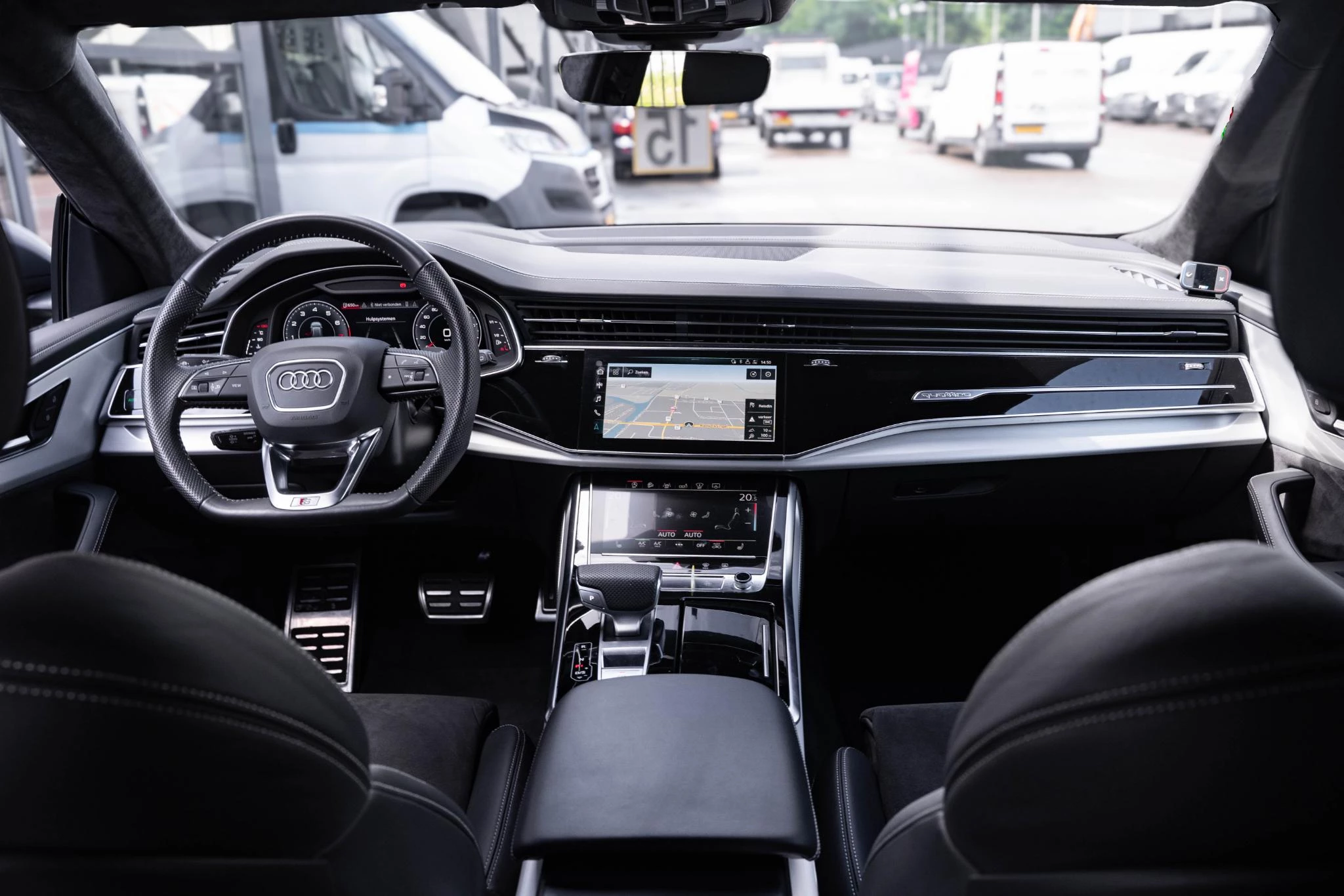 Hoofdafbeelding Audi Q8