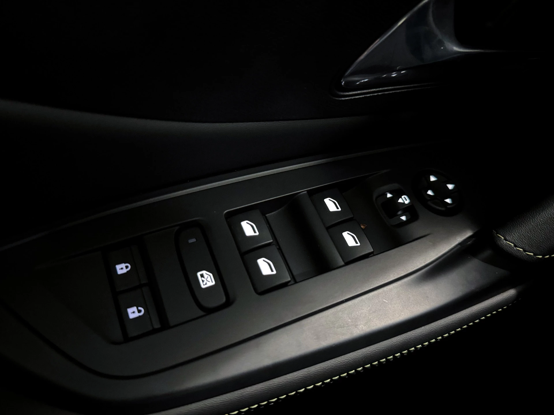 Hoofdafbeelding Peugeot 408